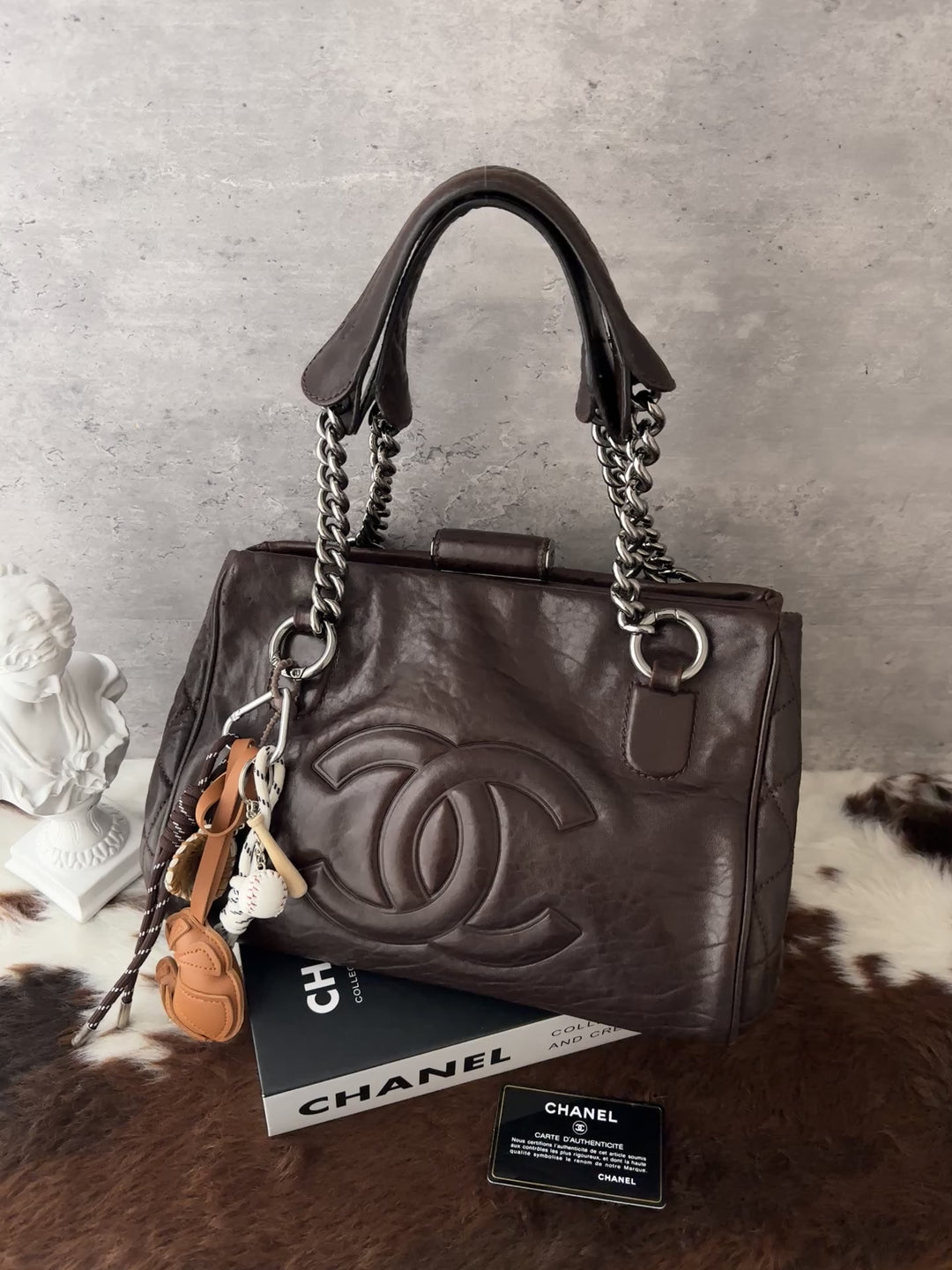 CHANEL Chocolate Kisslock Tote 🤎｜Glossy Calfskin｜Triple Compartments｜Rare Vintage
