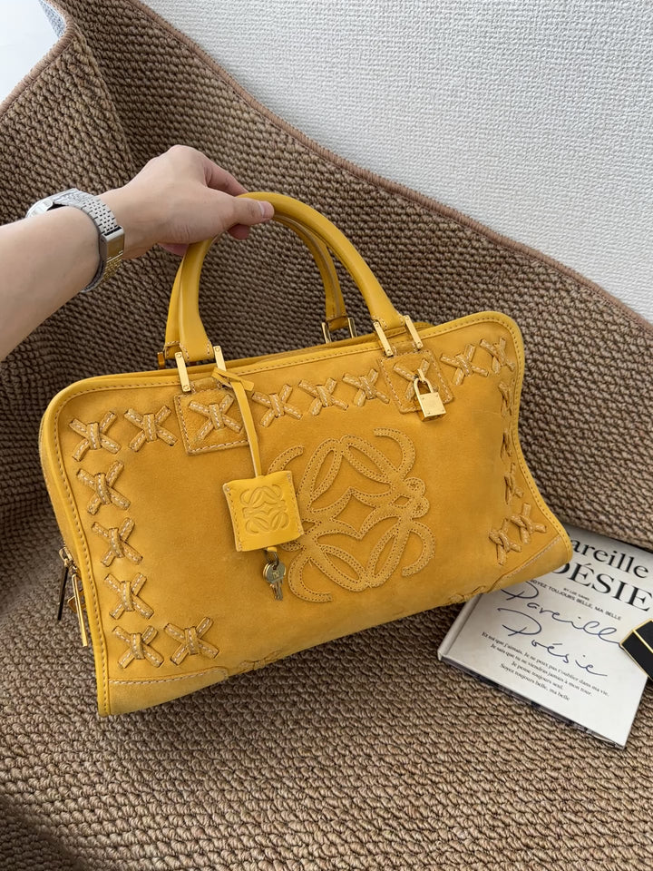 LOEWE Vintage Amazona Tote ✨｜Mustard Suede & Timeless Heritage