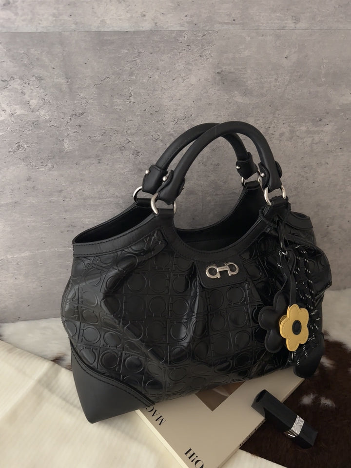 Ferragamo Embossed Gancini Top Handle Bag 🖤｜Embossed Monogram × Top Handle Shape × Crossbody-Friendly