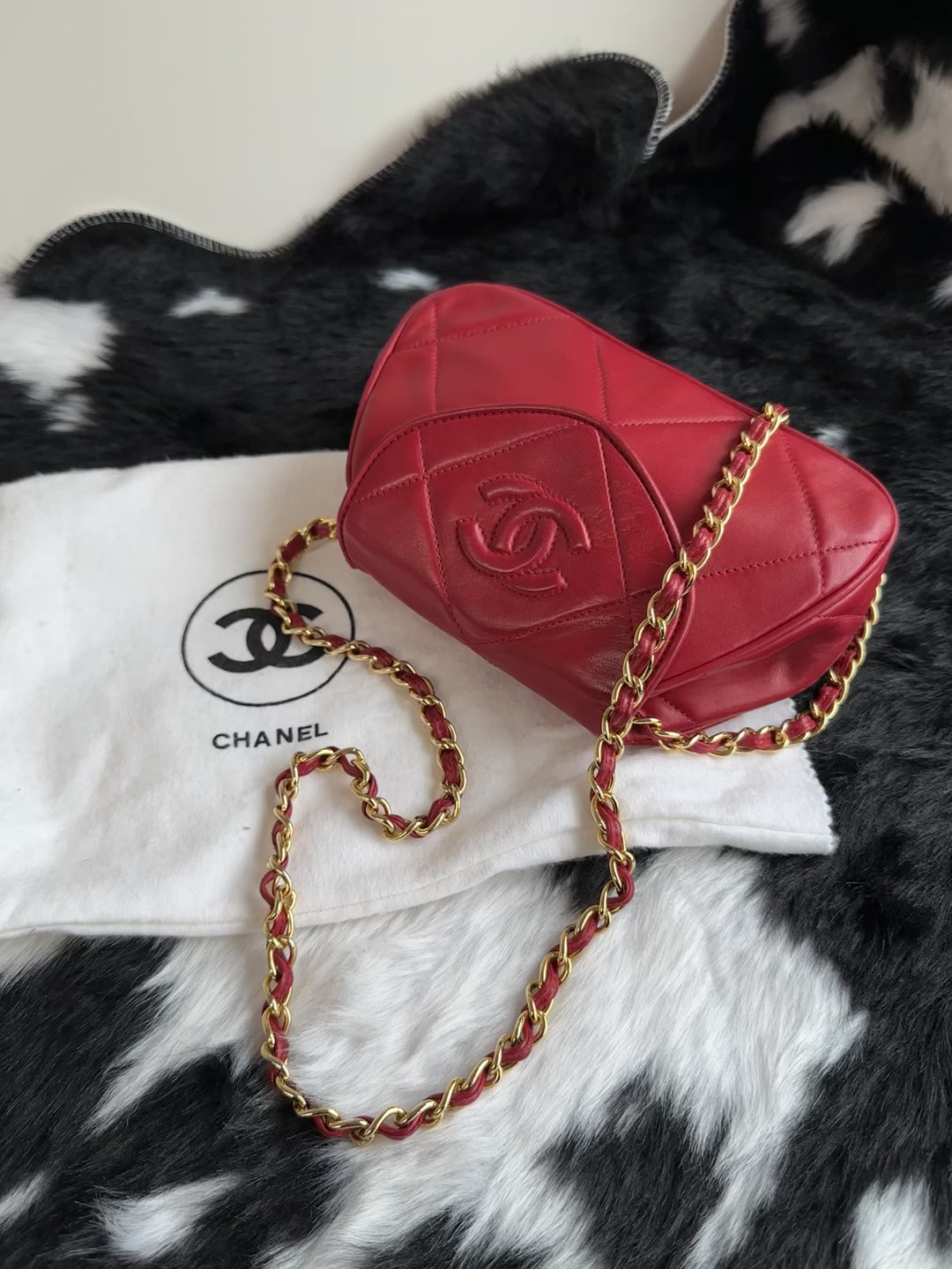 Chanel Vintage Quilted Leather Chain Bag ❤️｜Mini Boston Shape・CC Embossed Logo・Classic Chain Strap