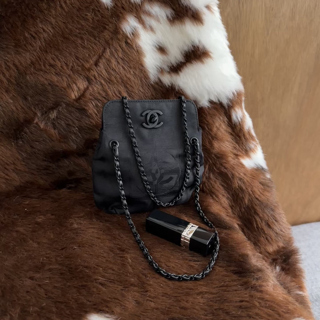 CHANEL New Travel Line Turnlock Mini Bag 🖤｜Black Nylon Jacquard × CC Turnlock × Chain Strap✨