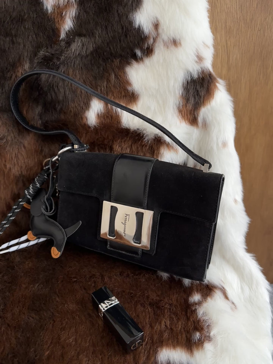 Ferragamo Suede Mini Baguette Bag 🖤｜Statement Silver Buckle × Sleek Shoulder Style × Compact Yet Practical