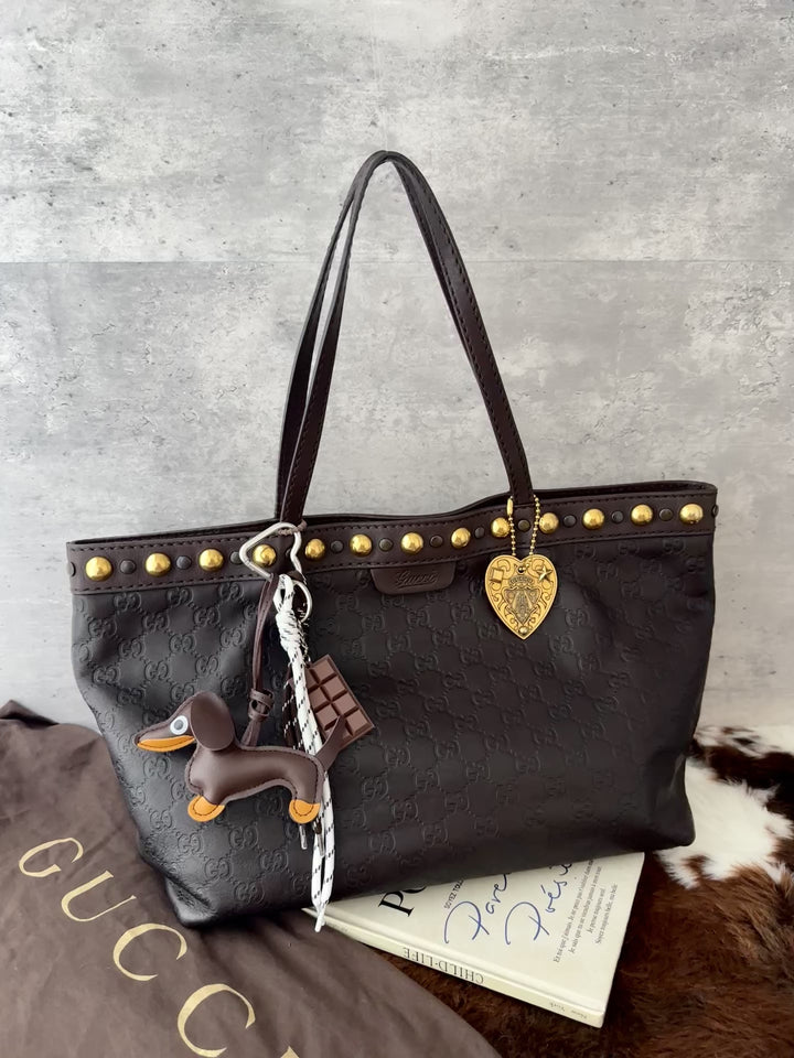 GUCCI Chocolate Monogram Studded Tote Bag 🤎｜Full Set × Heart Charm × Laptop-Friendly