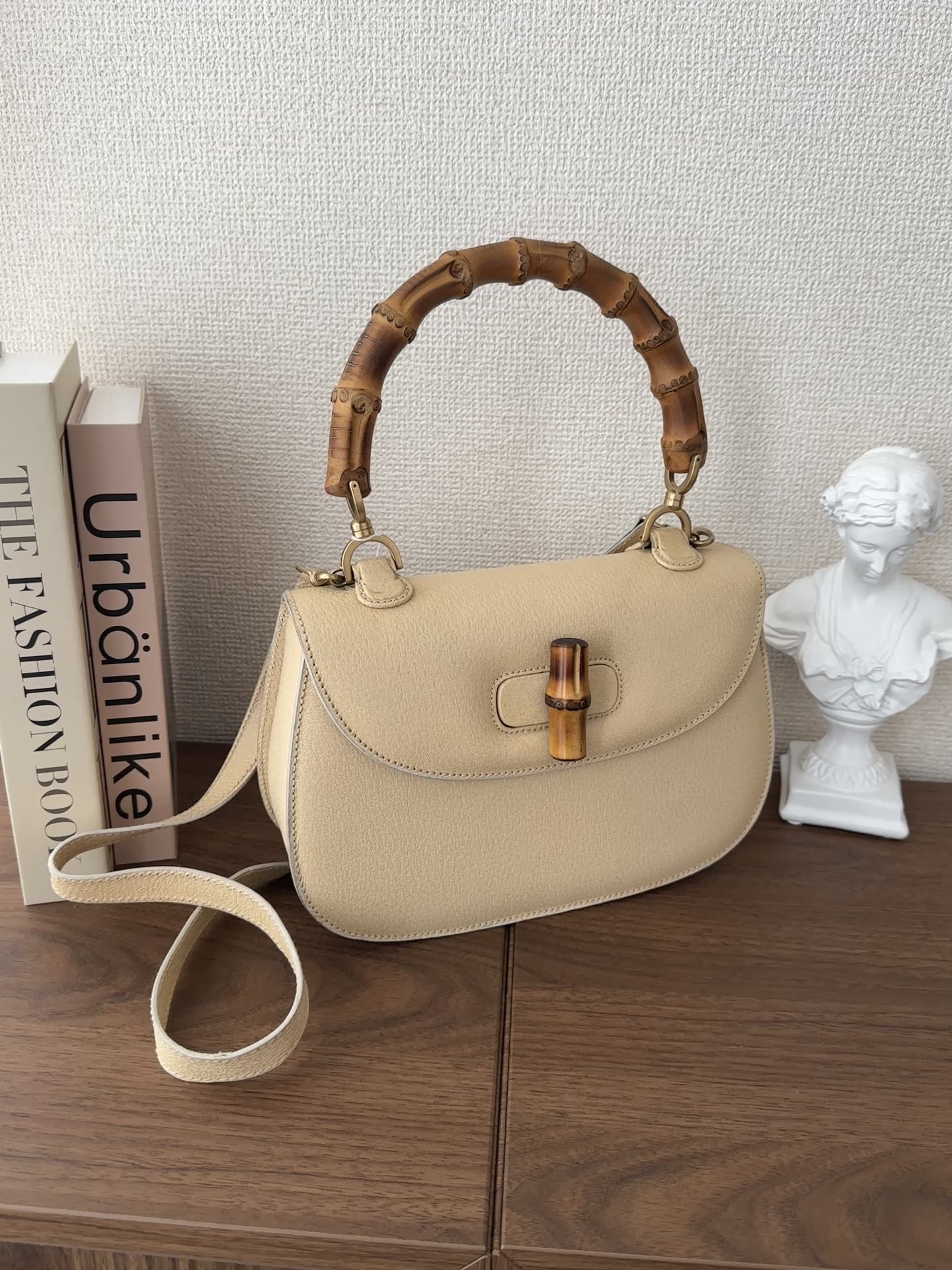 Gucci Bamboo Almond Milk Top Handle Bag 🤍✨ – Oh My Goldness Vintage