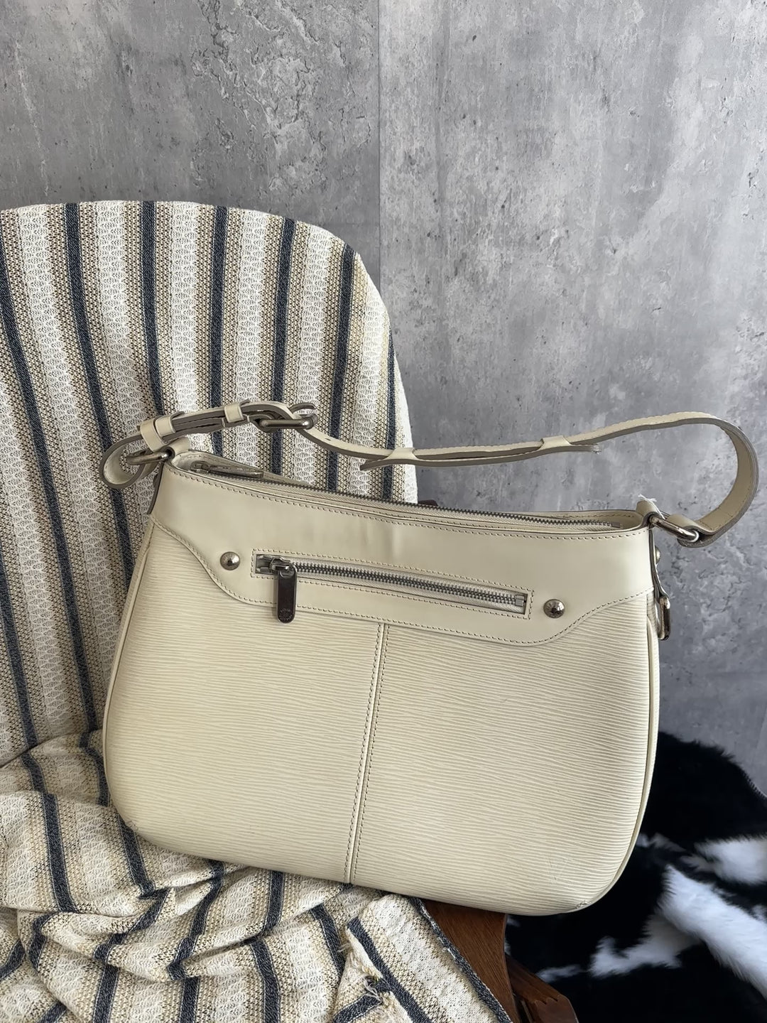 Louis Vuitton Cream Epi Leather Shoulder Bag