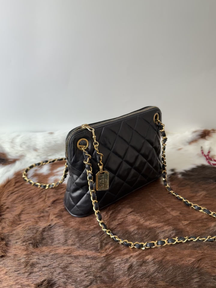 CHANEL Mini Lambskin Shell Bag 🖤｜Soft Lambskin × Iconic Quilting × Adorable Rare Details