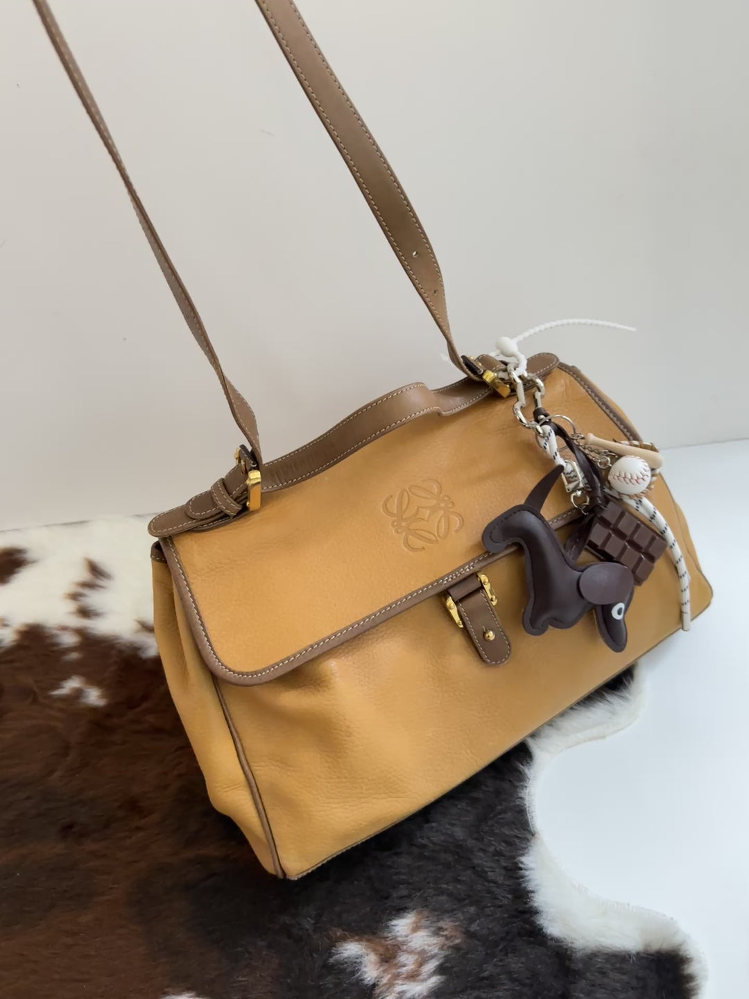 Loewe Caramel Soft Brief Satchel 🍯 | Effortless Craftsmanship Meets Everyday Ease