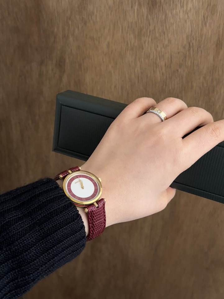 Gucci Lizard Leather Watch ❤️🖤｜Glossy Lizard Strap × Vintage Stripe Detail × Classic Gold Case