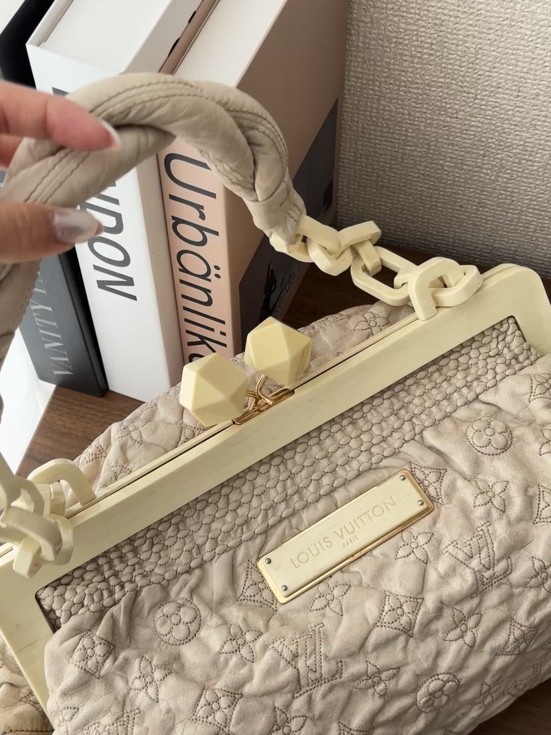 LOUIS VUITTON Dusty Cream Quilted Cloud Clutch Bag｜Ethereal Rarity ☁️✨