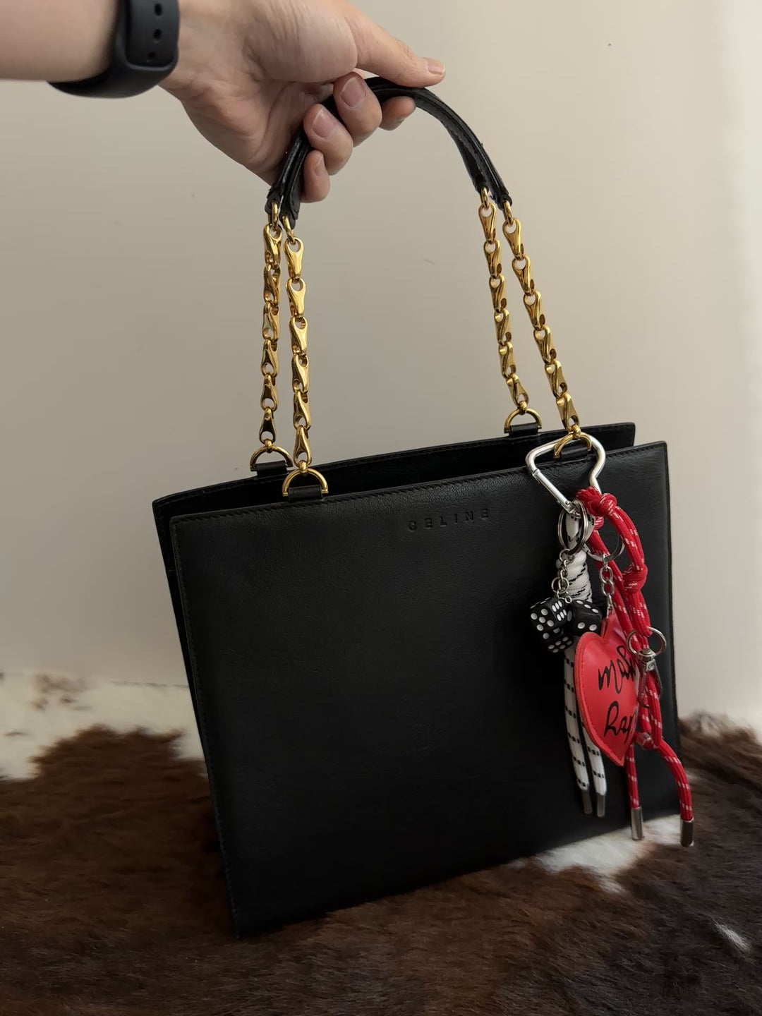 CELINE Fishbone Chain Tote Bag 🖤｜Unique Hardware × Refined Leather × Everyday Functionality✨