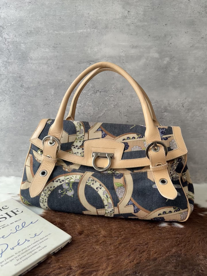 Ferragamo Printed Denim Gancini Top Handle Bag ✨｜Denim Print × Gancini Hardware × Spring-Summer Mini Bag