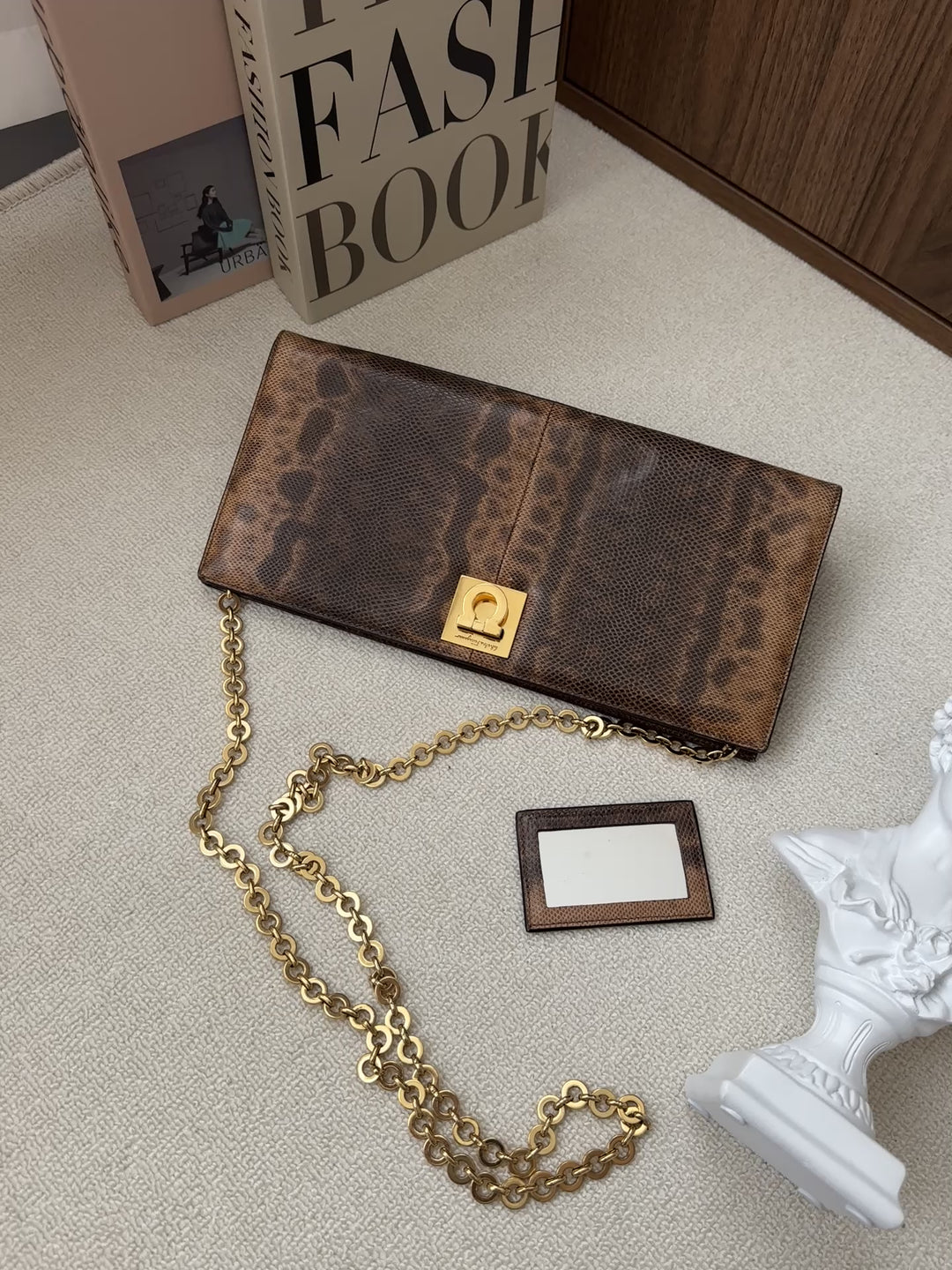 Ferragamo Lizard Skin Horseshoe Clasp Chain Bag 🤎✨ Ultra Raread