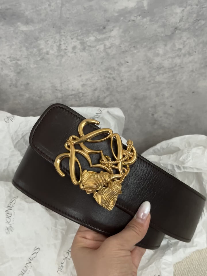 LOEWE Special Logo Belt ✨｜Sculptural Elegance with Rare Collectible Charm