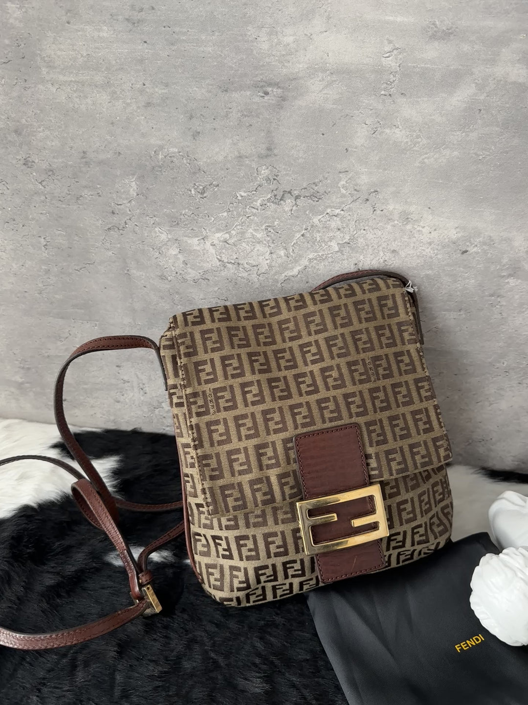 Fendi Gold Buckle Zucca Monogram Crossbody 🤎✨｜Iconic Hardware, Vintage Classic, With Dust Bag