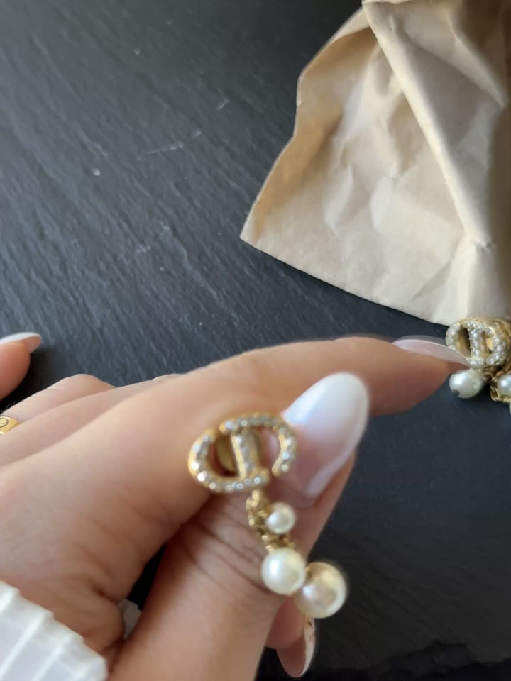 DIOR CD Logo Drop Pearl Earrings ✨｜Elegant Gold & Pearl Fusion