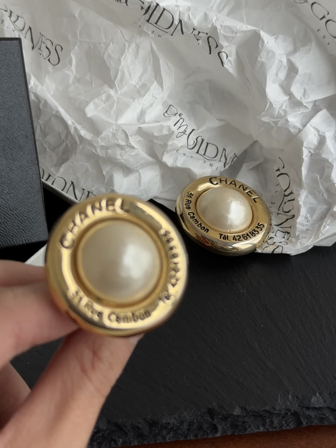 CHANEL Gold-Rimmed Pearl Clip-On Earrings – Rue Cambon Edition