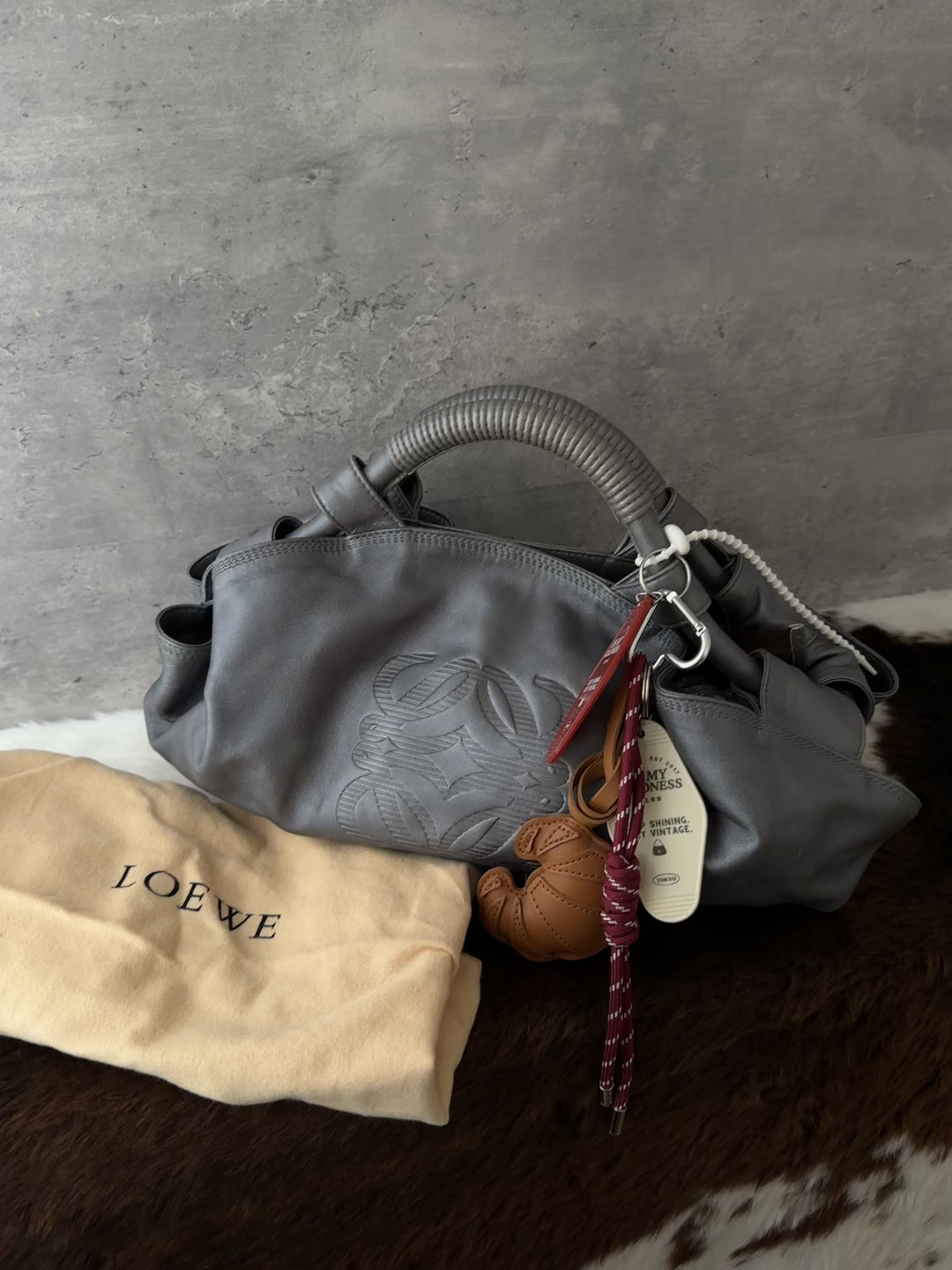 Loewe Aire Bag 🩶✨｜Smoky Grey × Oversized Anagram × Slouchy Silhouette