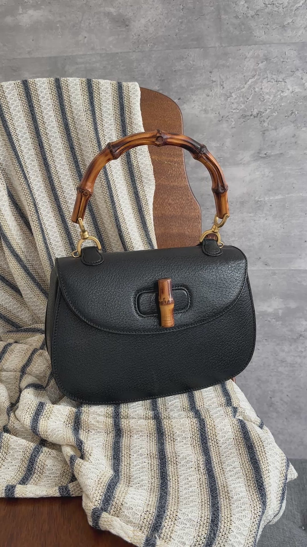 Gucci Bamboo Handbag – Black Pigskin
