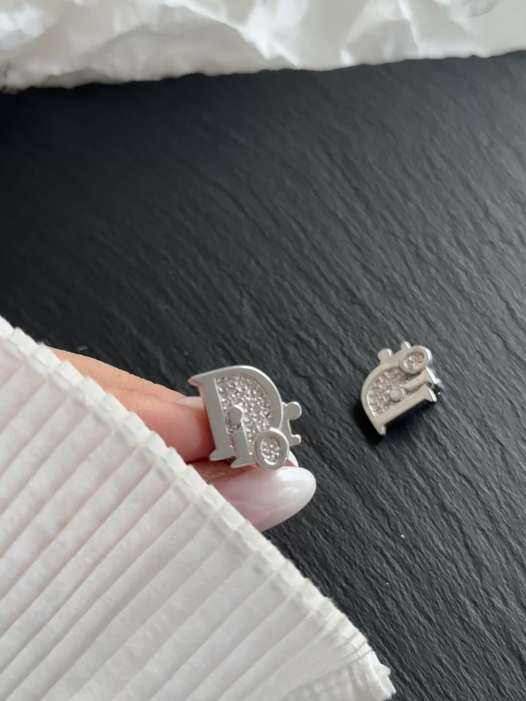 DIOR Logo Sparkling Earrings ✨｜Delicate Shine &amp; Timeless Elegance