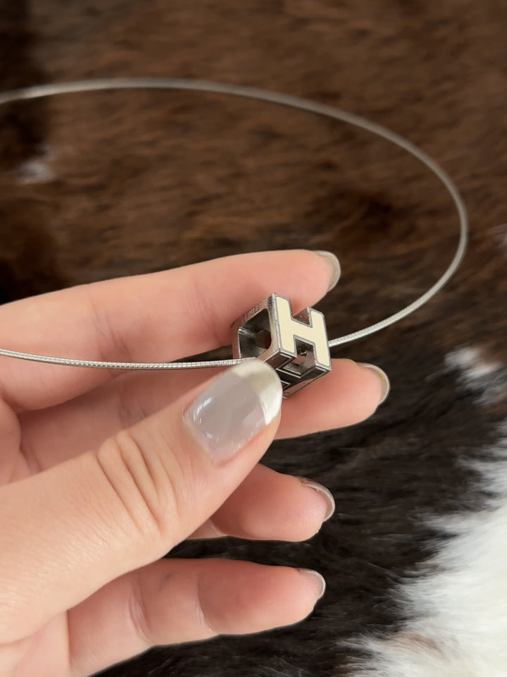 Hermes “H Pendant Choker Necklace” 🤍✨ | Sleek, Modern & Effortlessly Iconic
