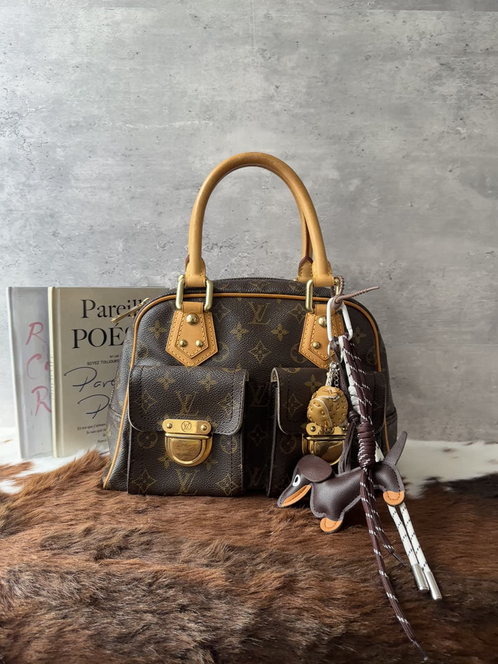 Louis Vuitton Manhattan PM Bag 🤎✨｜Iconic Monogram Canvas｜Double Front Pockets｜Y2K Silhouette