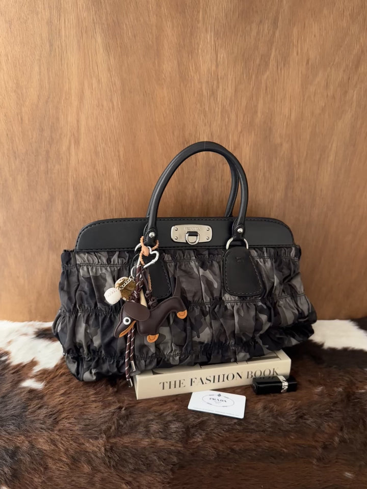 Prada Camouflage Nylon Tote Bag 🪐｜Ruched Nylon・Muted Camo Print・Laptop-Friendly Capacity