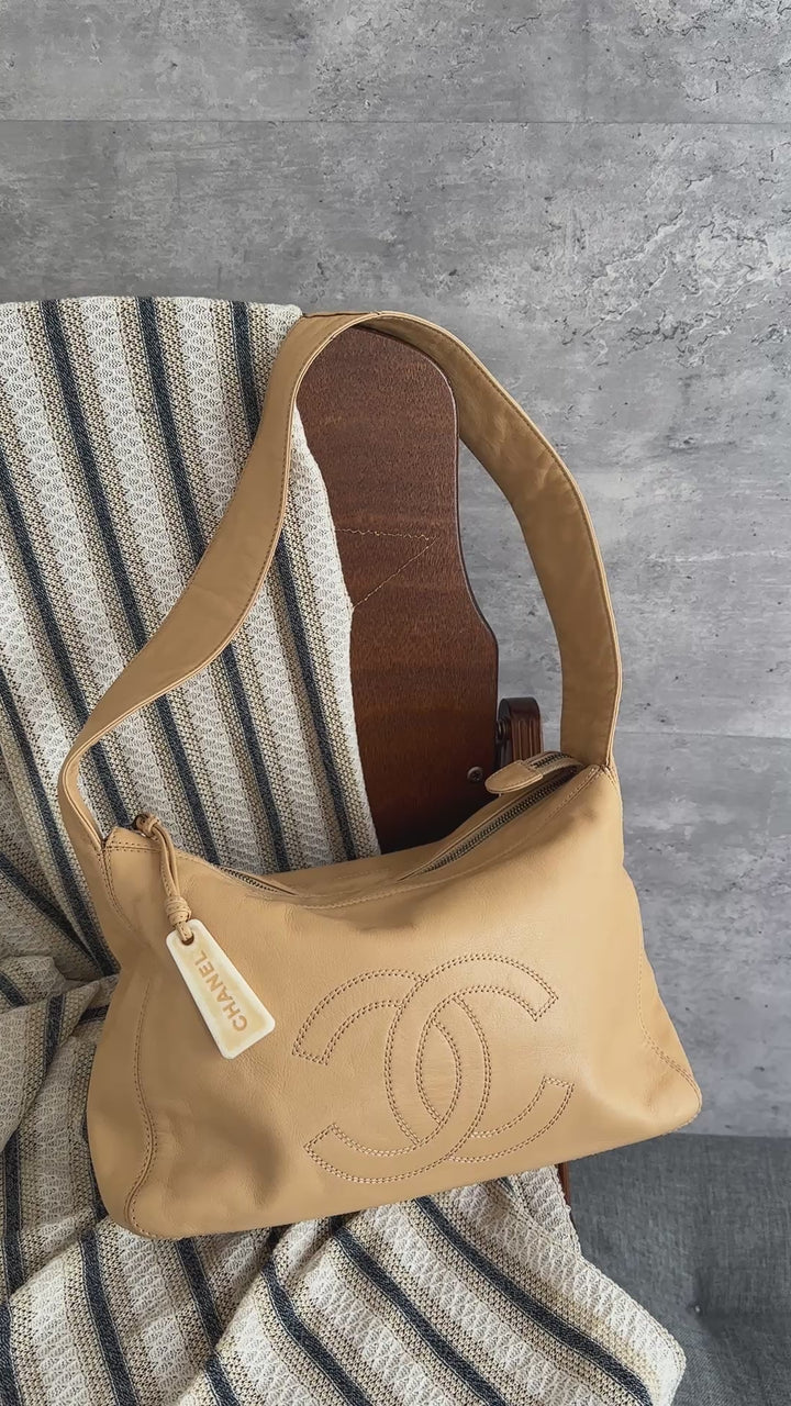 CHANEL Beige Leather Hobo Bag 🤎｜Durable Cowhide × Everyday Essential × Effortless Styling