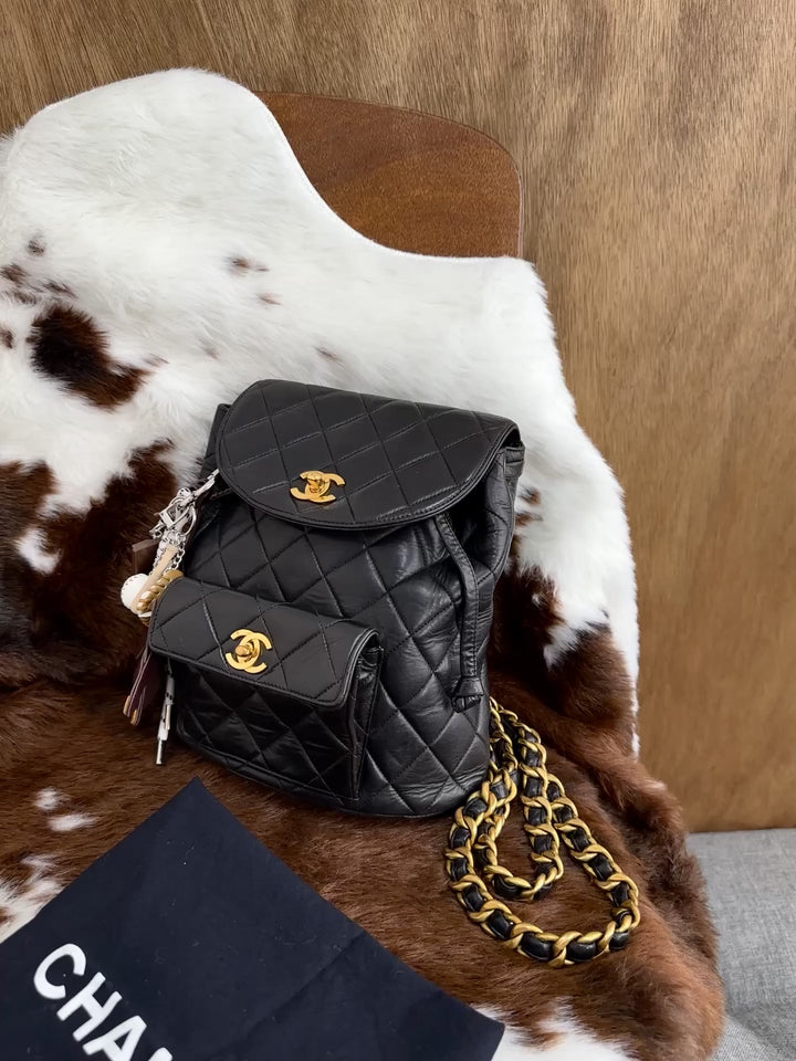 Chanel Duma Quilted Lambskin Backpack 🖤｜Classic CC Turnlock・Vintage Chain Strap・Iconic Quilted Design