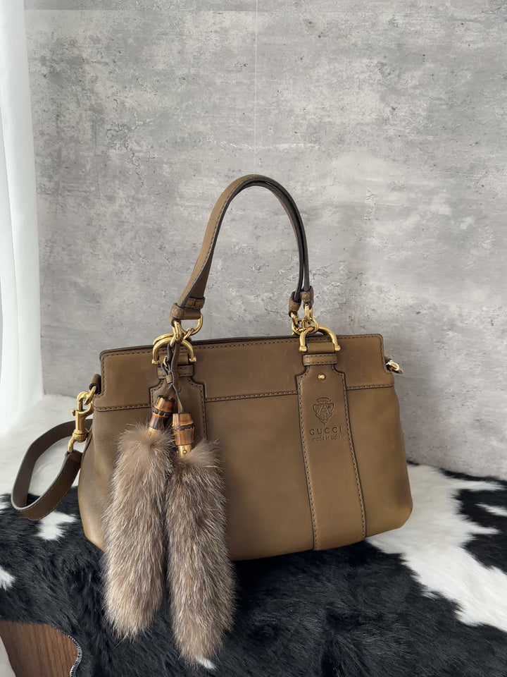 Gucci Rabbit Fur Hobo 🐰✨｜Soft Fur Accent, Versatile Carry, Everyday Chic