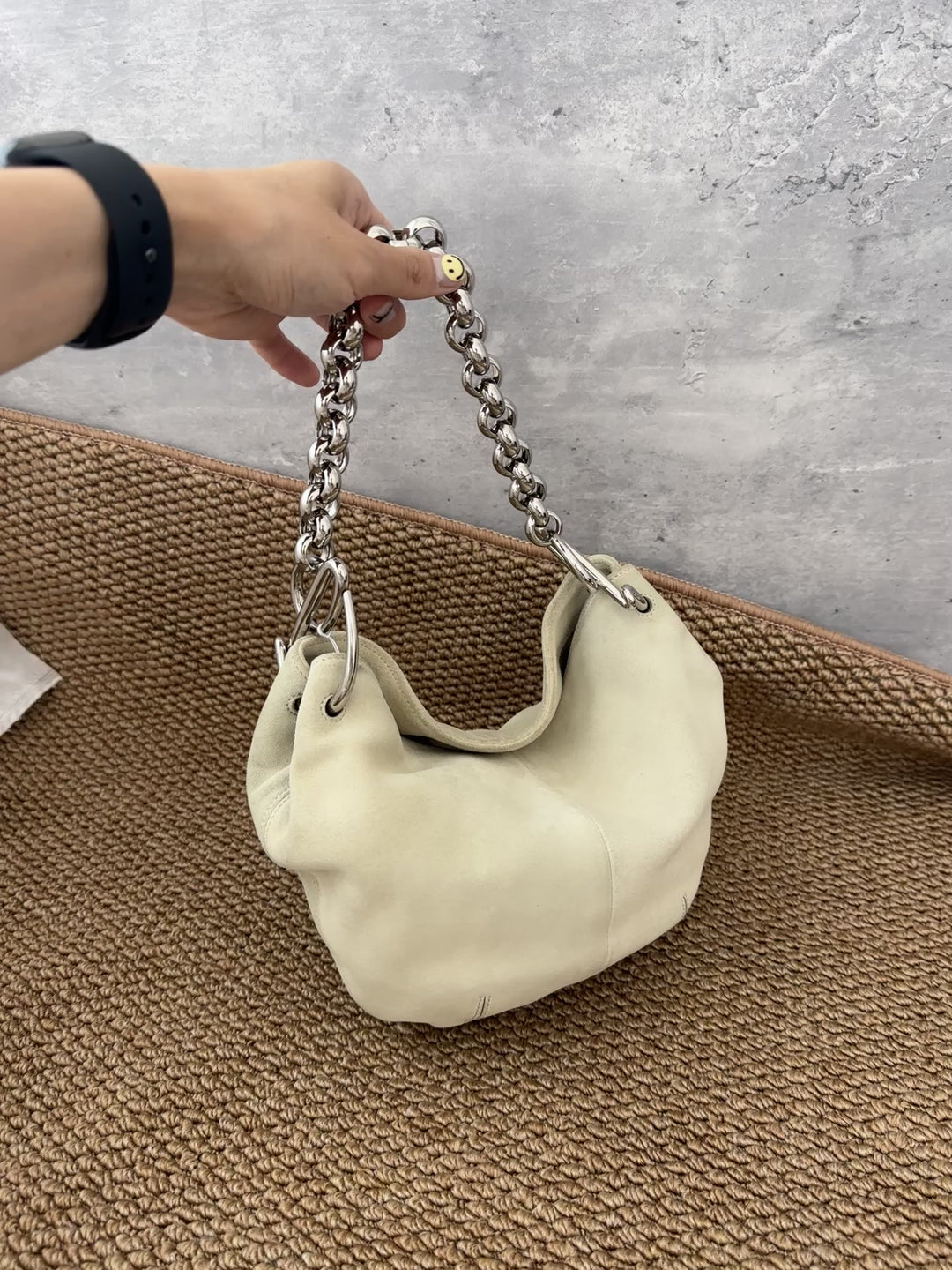 Loewe Milk White Hobo Bag 🤍｜Vintage-Inspired Chain Elegance