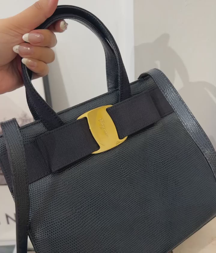 FERRAGAMO Classic Vara Bow Lizard Leather Bag｜Timeless Luxury × Versatile Styling 🖤✨