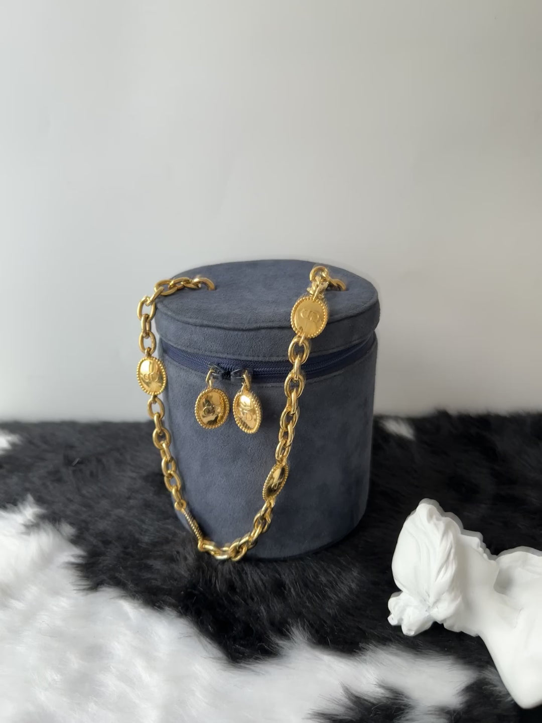 Dior Vintage Chain Box Bag ✨😍｜Gold Medallion Chain・Rare Design・Convertible Carry
