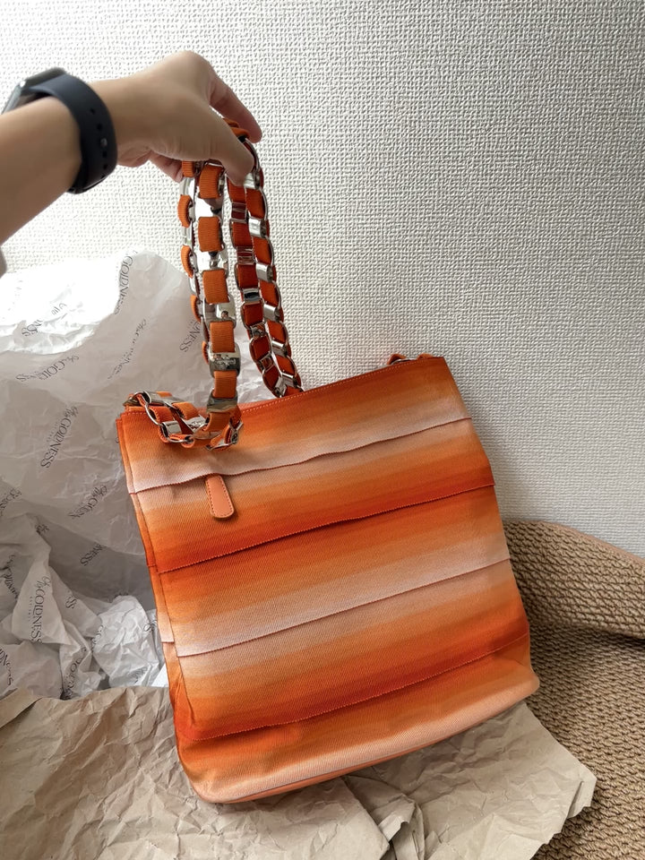 Ferragamo Sunset Color Chain Shoulder Bag ✨｜Vivid Gradient Charm with Everyday Ease