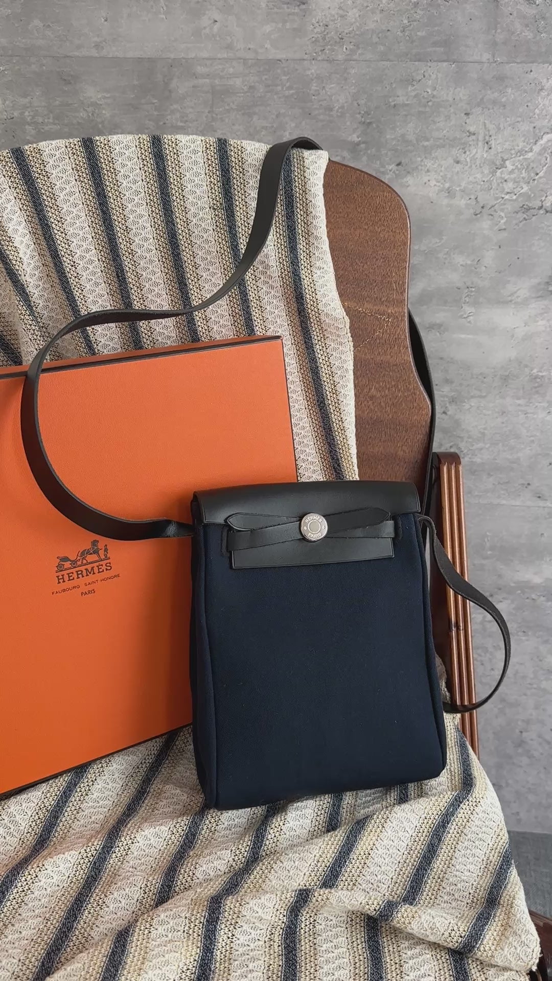 Hermès Mini Herbag Crossbody Bag 🖤｜Near-Preserved Condition × Full Set with Box × 2-Way Everyday Versatility