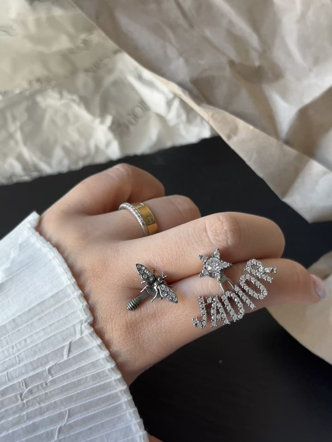 DIOR “J’ADIOR” Mismatched Bee & Star Crystal Earrings ✨｜Playful Sweet-Edge Style