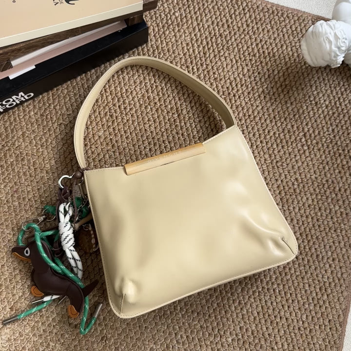 GIVENCHY Cream Leather One-Shoulder Bag 🤍｜Soft Cream Leather × Sculptural Handle × Minimal Vintage Elegance✨