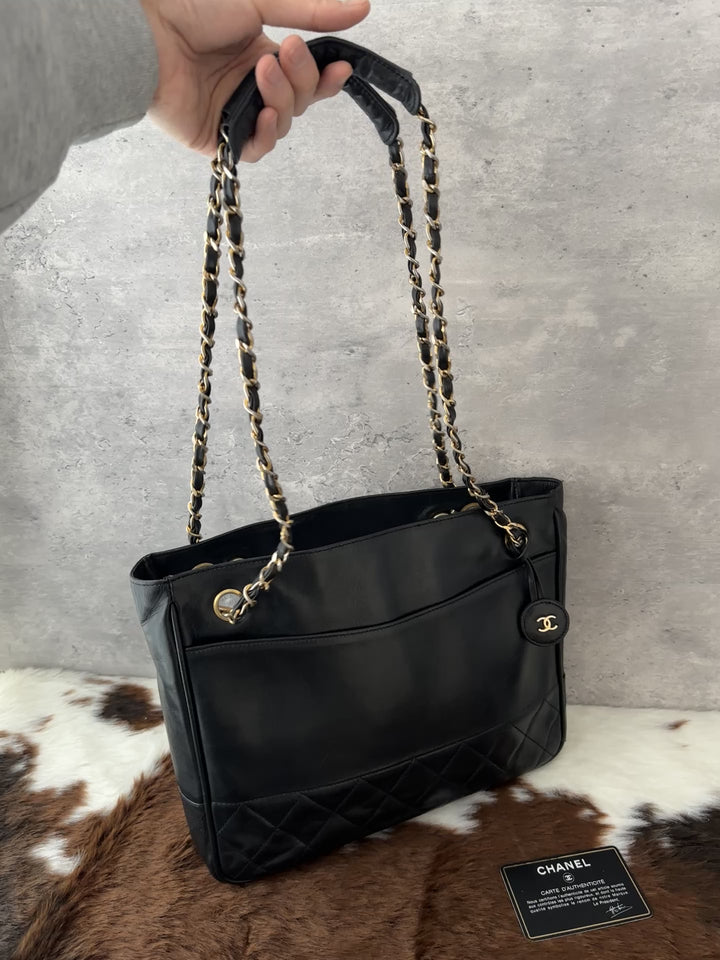 CHANEL “Black Leather Small Shoulder Tote” 🖤✨ | Lightweight, Practical & Iconic CC Tag