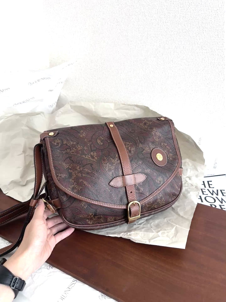 VALENTINO Twin-Compartment Saddle Bag 🐻 Ultra Rare Double-Sided Stunner