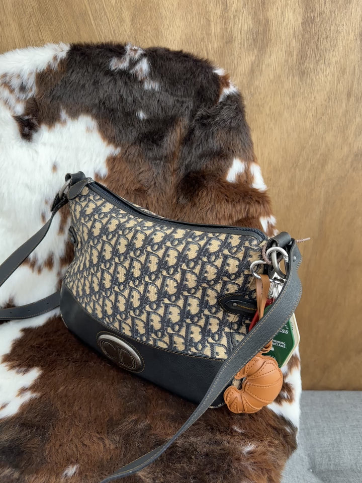 Dior Oblique Canvas Crossbody Bag 💙｜Vintage CD Logo Hardware・Iconic Oblique Pattern・Everyday Classic