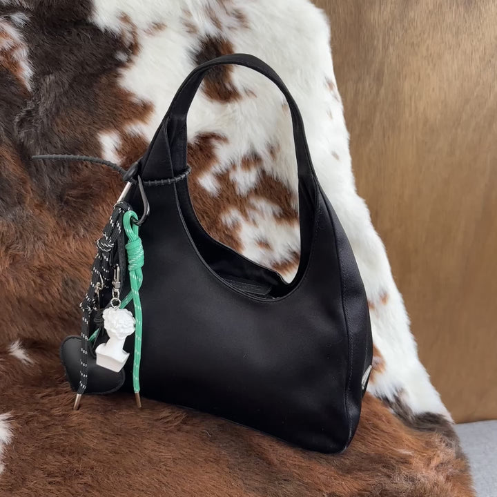 Prada Satin Nylon Logo Shoulder Bag 🖤｜Sleek Satin Nylon × Minimalist Prada Design × Effortless Everyday Chic