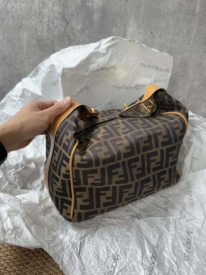 FENDI Monogram Lunchbox Bag – Iconic FF Canvas × Vintage-Inspired Silhouette