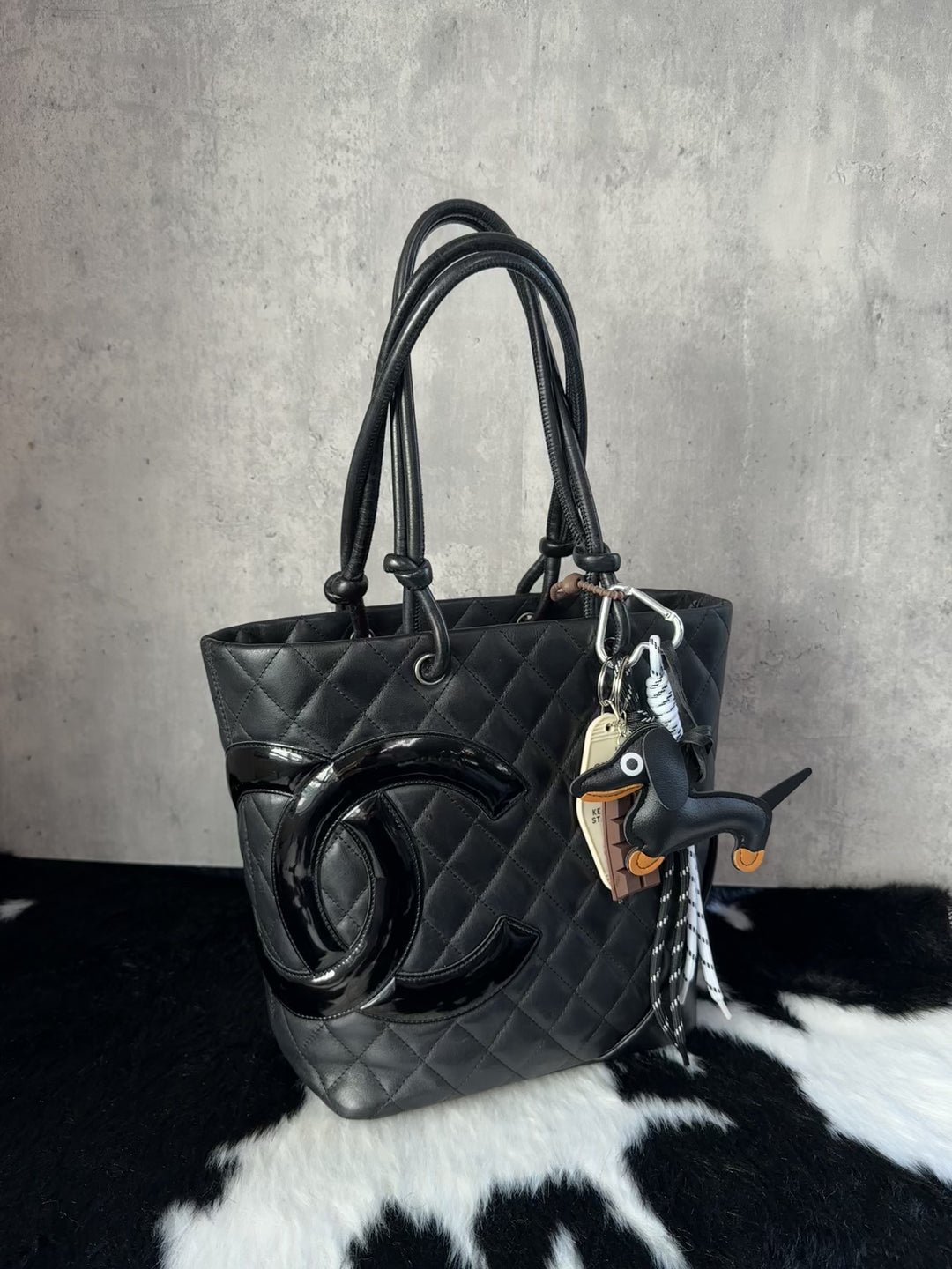 CHANEL Cambon Tote Bag 🖤｜Patent CC Logo × Quilted Leather × Revival Favorite
