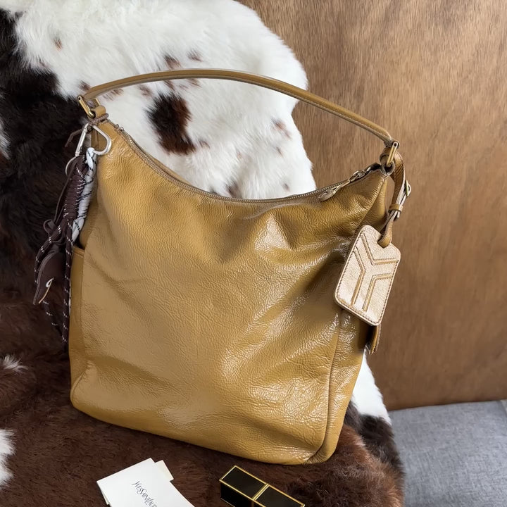 Yves Saint Laurent Camel Leather Shoulder Bag 🤎｜Soft Grained Leather × Elegant Slouchy Silhouette × Timeless Minimal Design