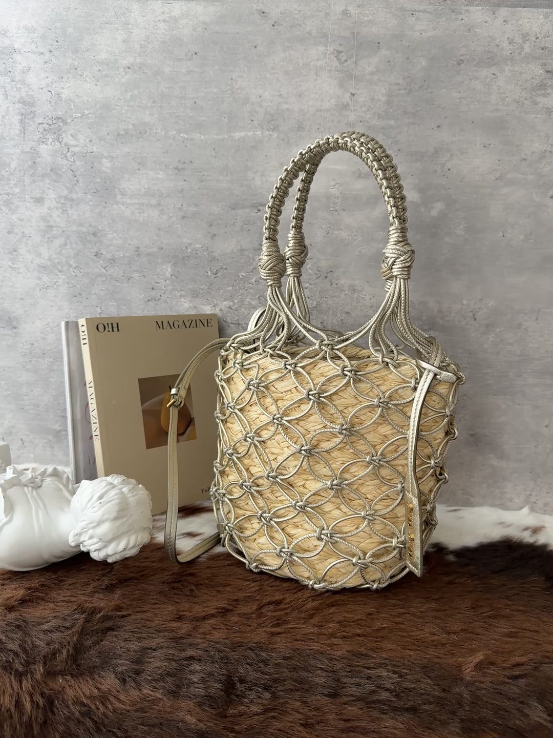 Miu Miu Raffia Net Bucket Bag 🥨✨｜Champagne Gold・Woven Raffia・With Pouch & Dust Bag
