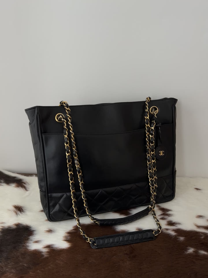 Chanel CC Shoulder Bag 🖤｜Classic Chain Strap × Spacious Work Tote × Elegant CC Detail