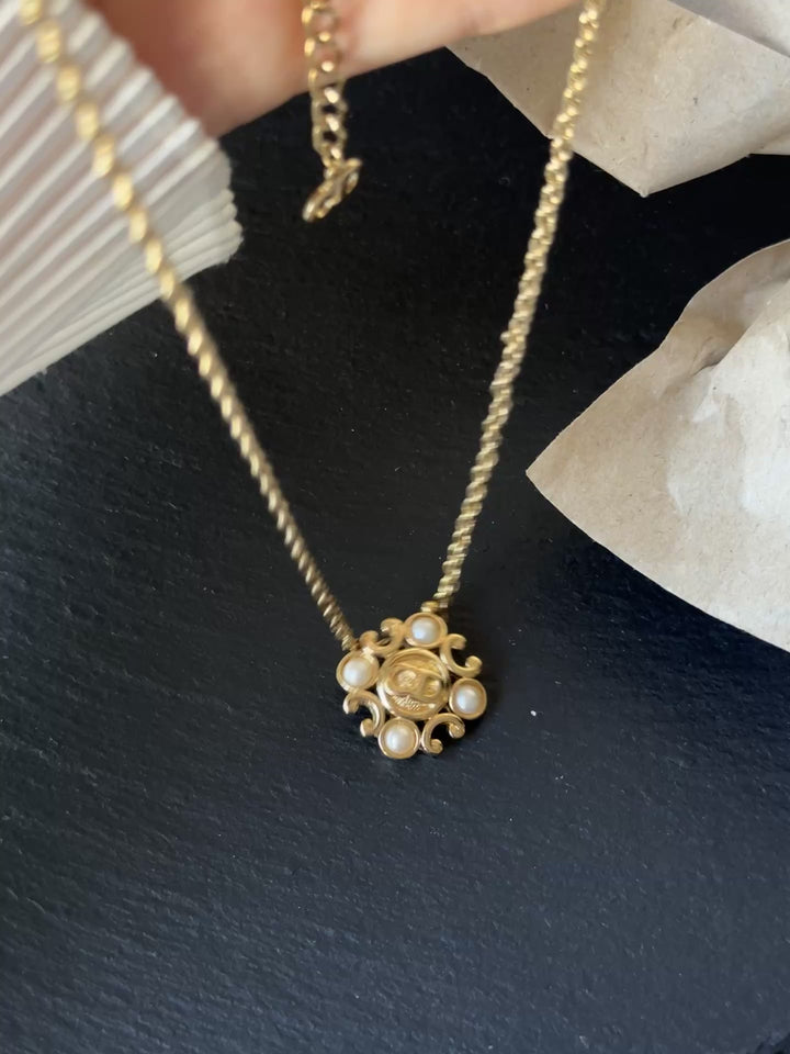 DIOR CD Pearl Logo Vintage Necklace ✨｜Elegant &amp; Rare Statement Piece