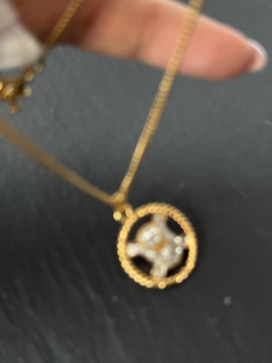 CELINE Triomphe Crystal Medallion Necklace（Gold）｜Iconic Heritage ✨🤍