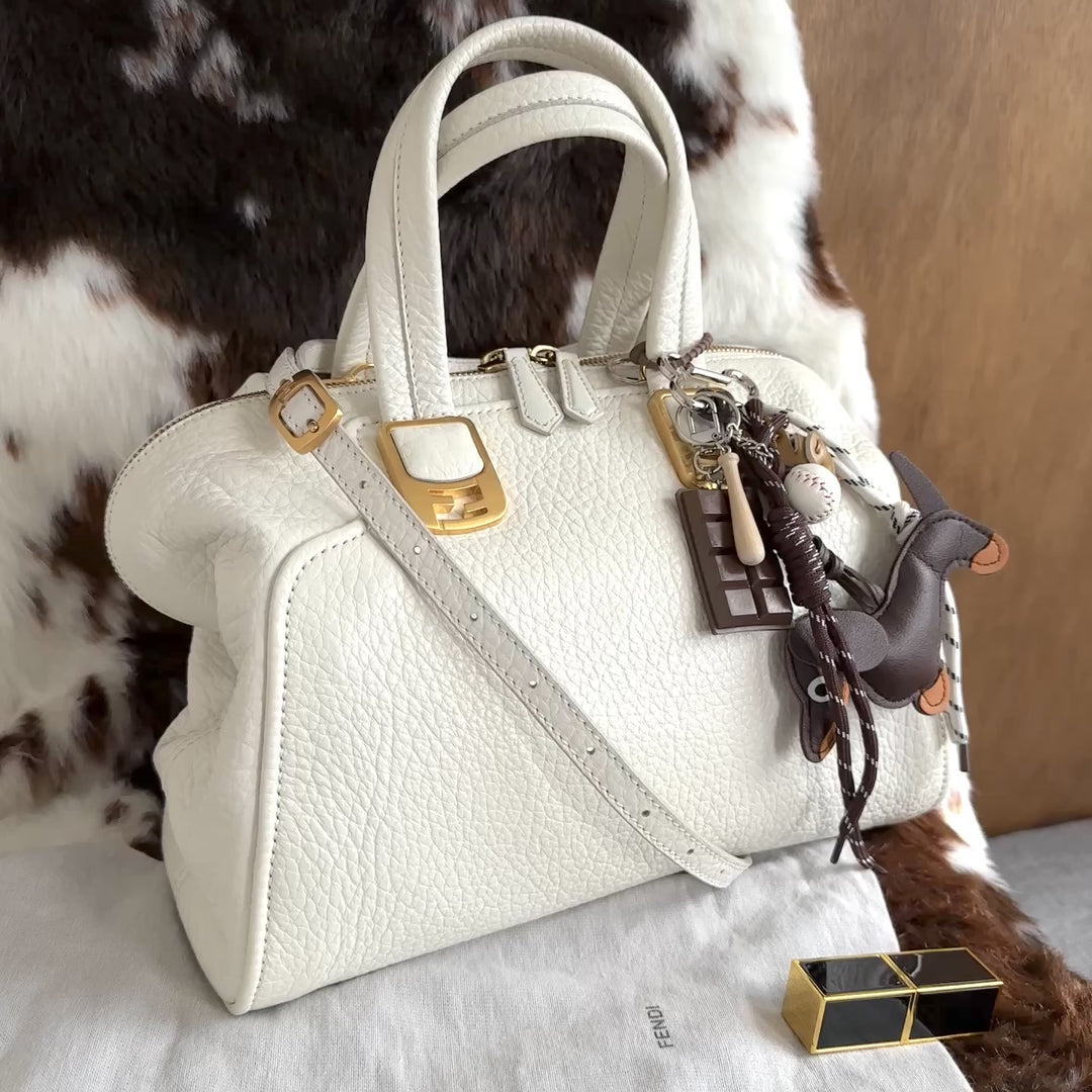 FENDI Soft Calf Leather Boston Bag 🤍｜Supple White Leather × Gold-Tone Details × Lightweight Everyday Carry