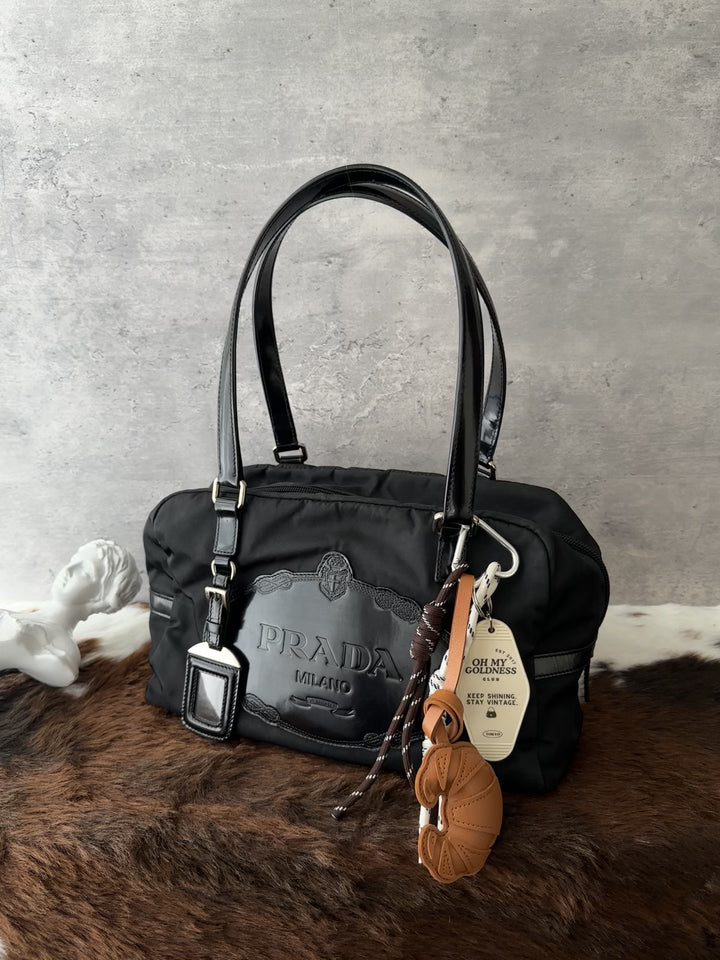 PRADA Small Boston Bag 😻🖤｜Glossy Logo Patch｜Lightweight Nylon｜Perfect Everyday Size