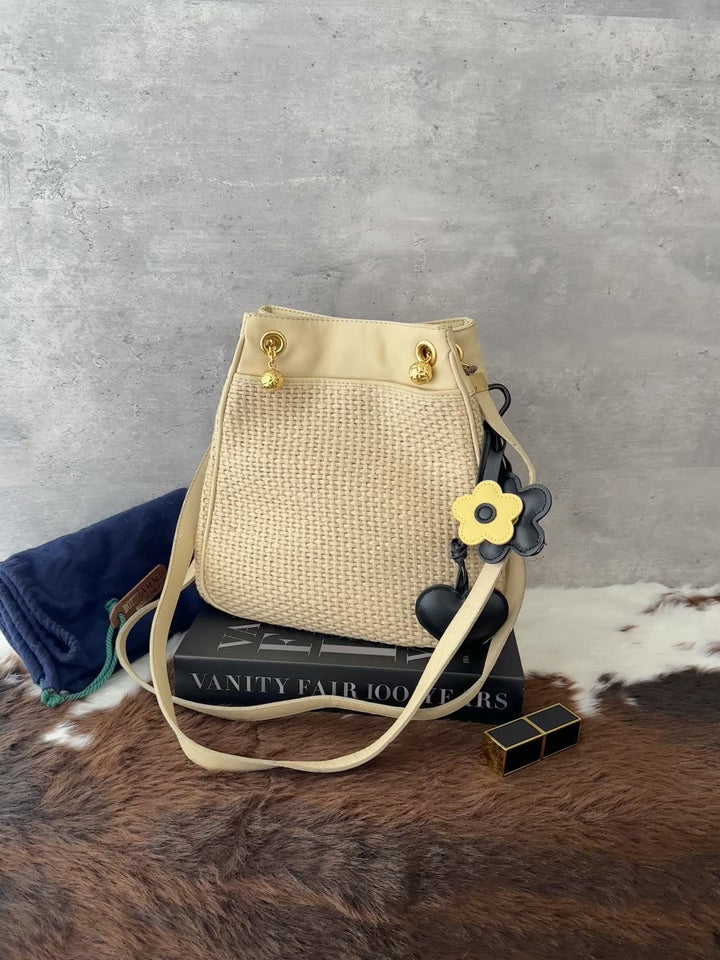 Bottega Veneta Raffia Bucket Bag 🌾🤍｜Woven Raffia × Cream Leather × Gold-Tone Ball Charms